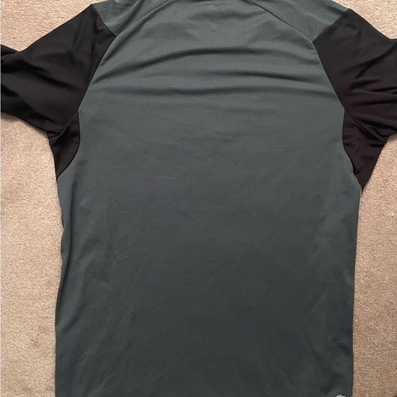 Adidas Men's Black and Gray Tee - Picture 3 of 3
